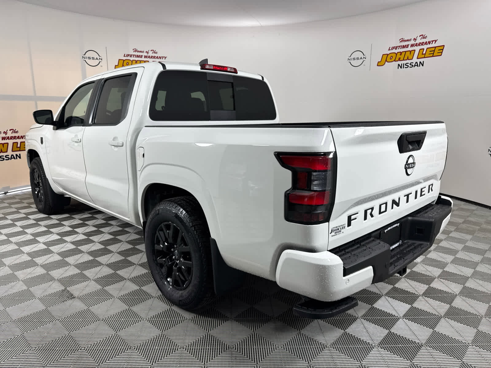 New 2026 Nissan Frontier SV image 3