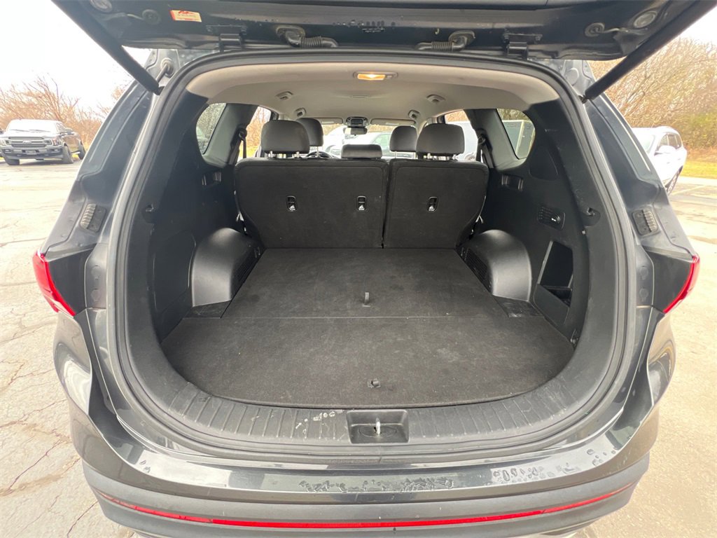 Used 2023 Hyundai Santa Fe SEL image 32