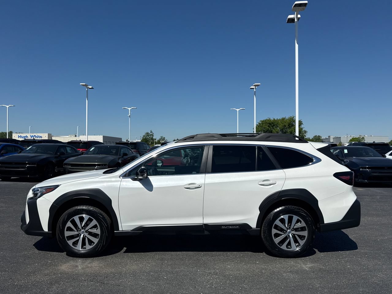 Used 2024 Subaru Outback Premium AWD/4WD image 6
