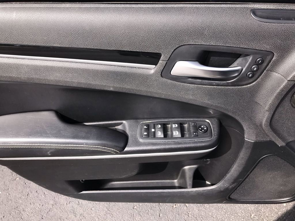 Used 2019 Chrysler 300 S w/ 300S Premium Group 2 image 13