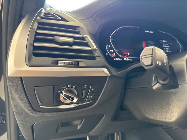 Used 2025 BMW X4 M w/ Premium Package image 26