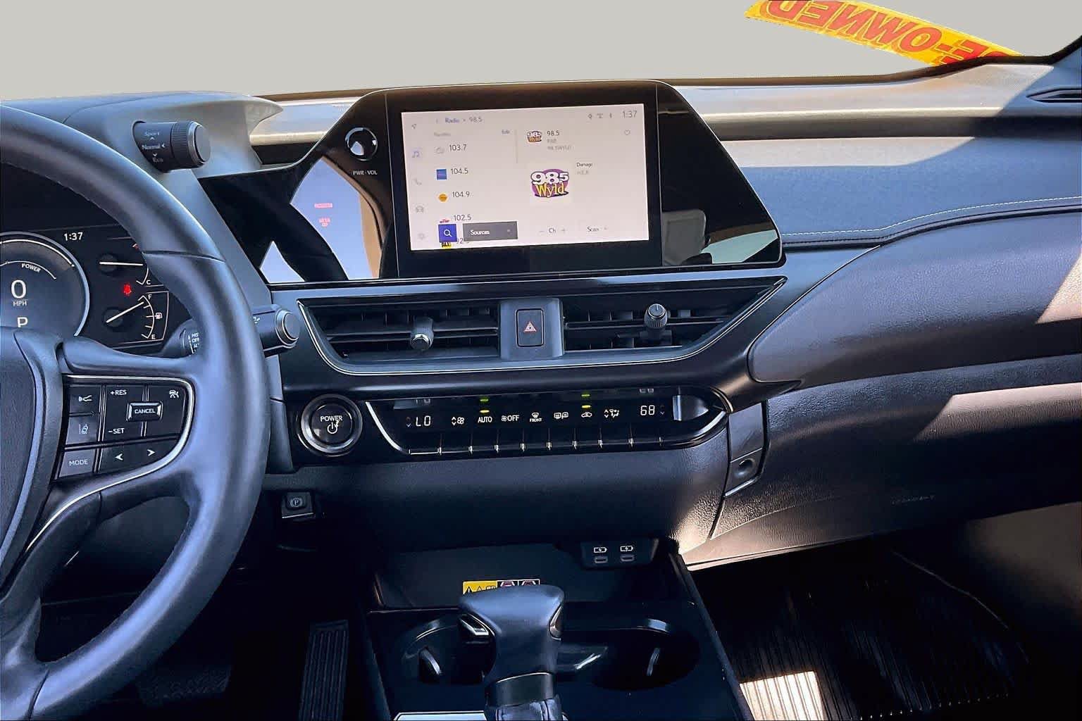 Used 2023 Lexus UX 250h FWD w/ Accessory Package (Z2) image 7