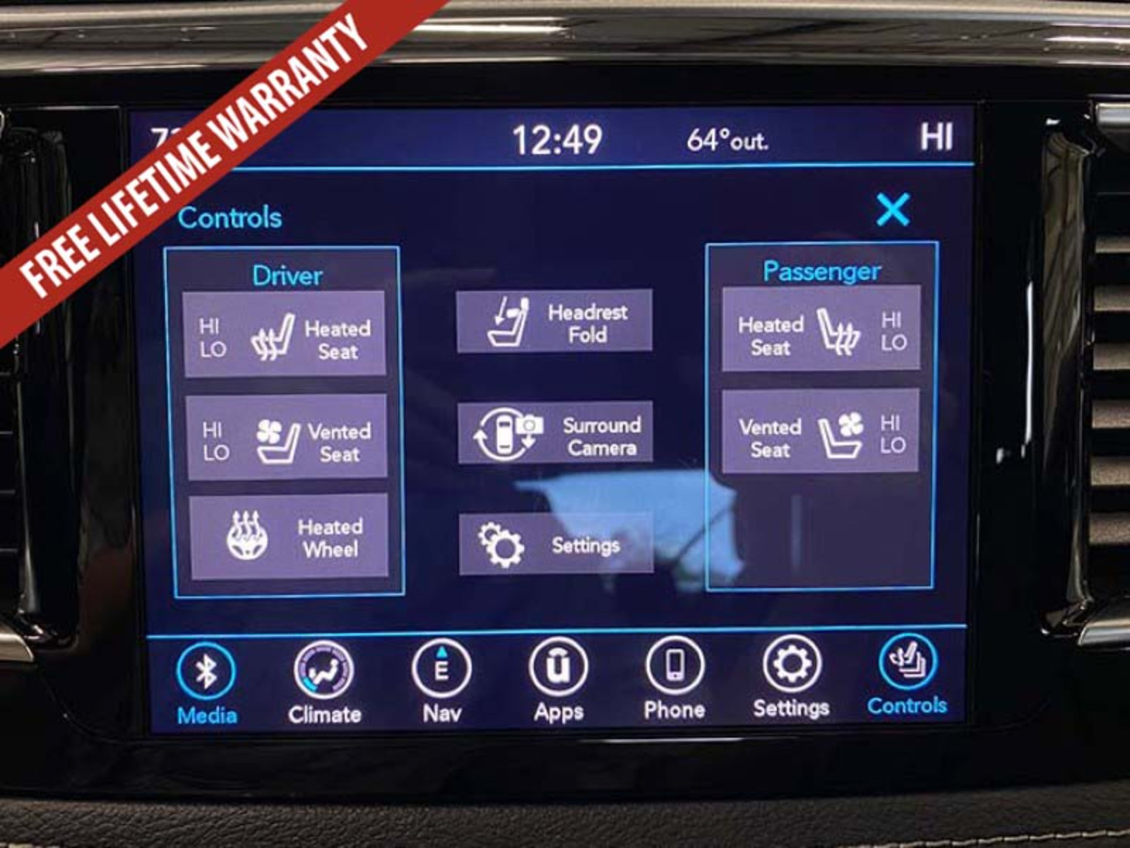 Used 2020 Chrysler Pacifica Limited w/ Advanced Safetytec Group FWD image 45