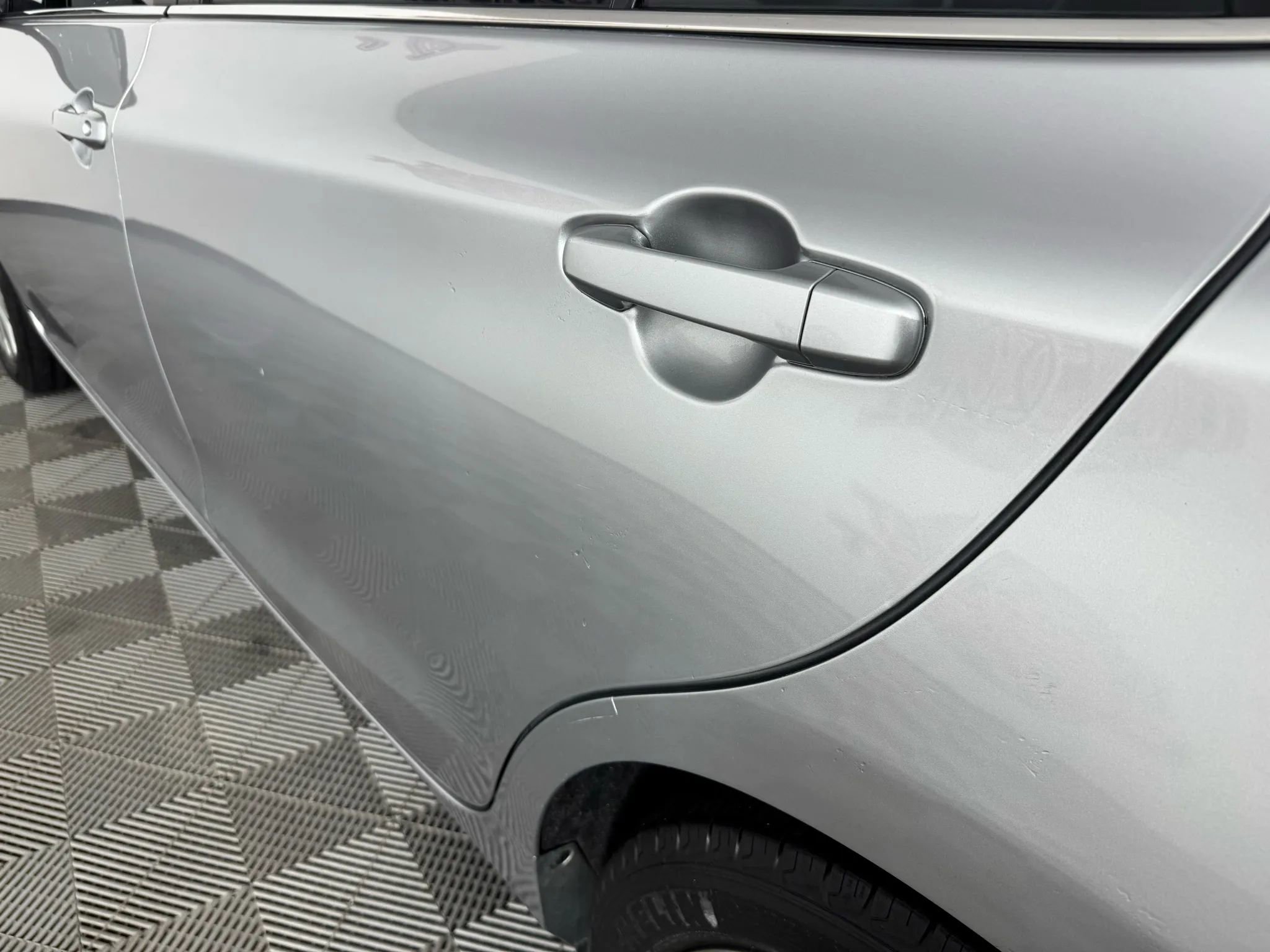 Used 2017 Toyota Camry SE image 23