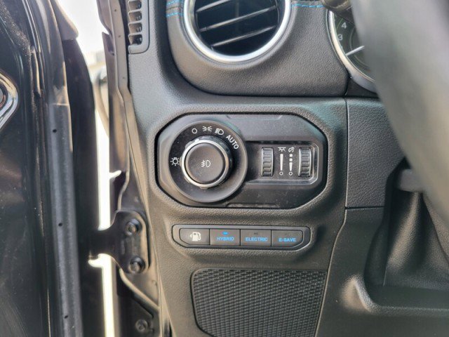 Used 2021 Jeep Wrangler Unlimited Rubicon 4xe w/ Steel Bumper Group image 19