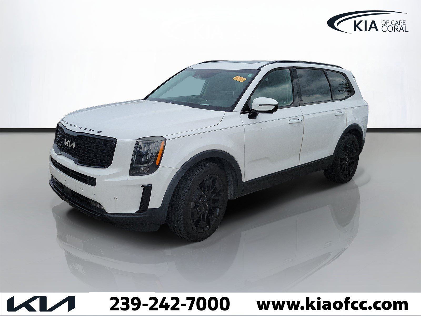 Used 2022 Kia Telluride SX w/ SX Prestige Package AWD/4WD image 3