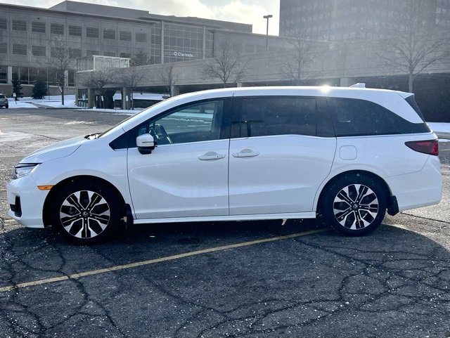 Certified 2025 Honda Odyssey Elite image 4