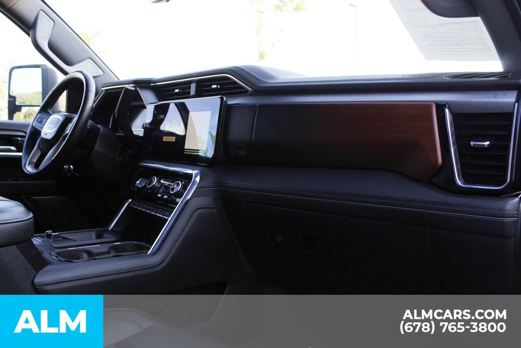 Used 2024 GMC Sierra 3500 Denali w/ Denali Reserve Package image 22