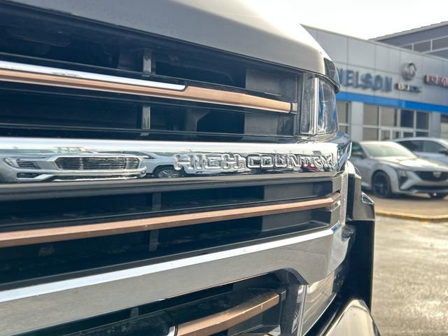 Used 2022 Chevrolet Silverado 1500 High Country image 4