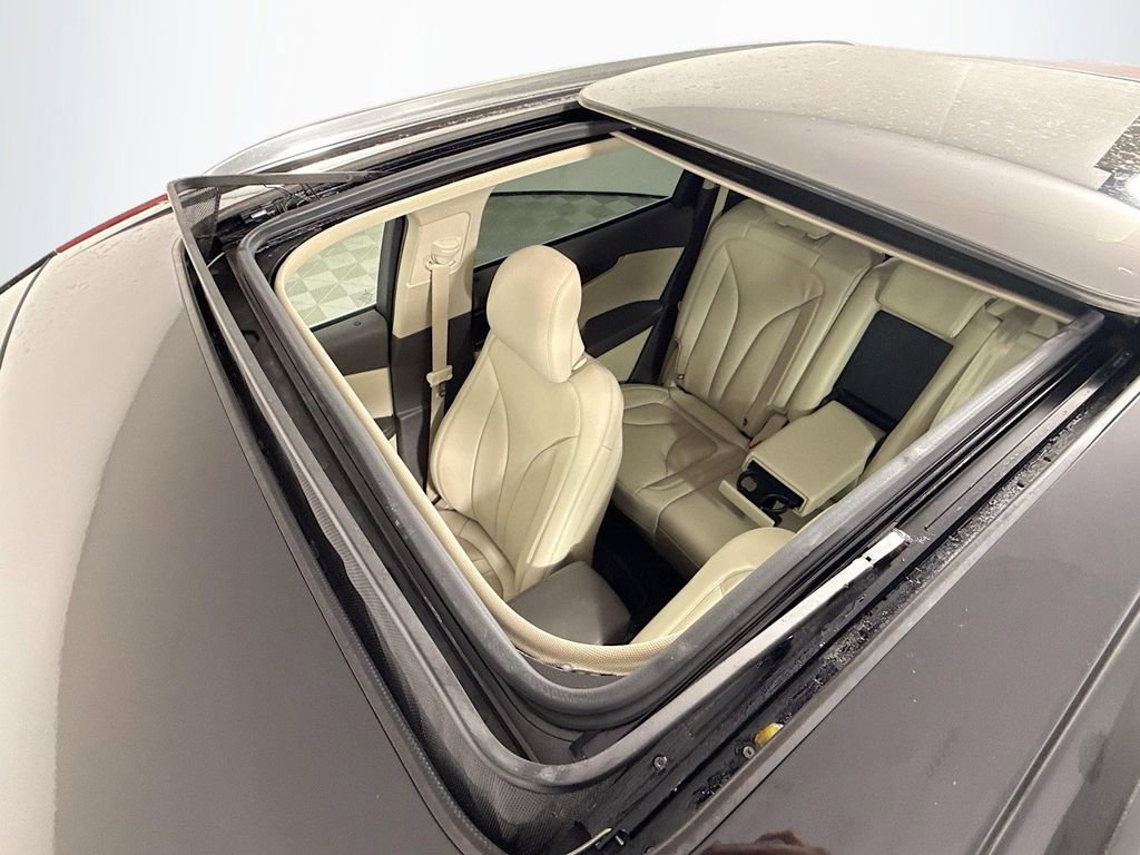 Used 2019 Lincoln Nautilus Reserve image 23