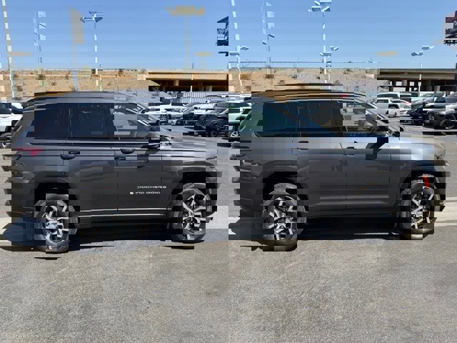 New 2025 Jeep Grand Cherokee L Limited w/ Trailer Tow Package image 7