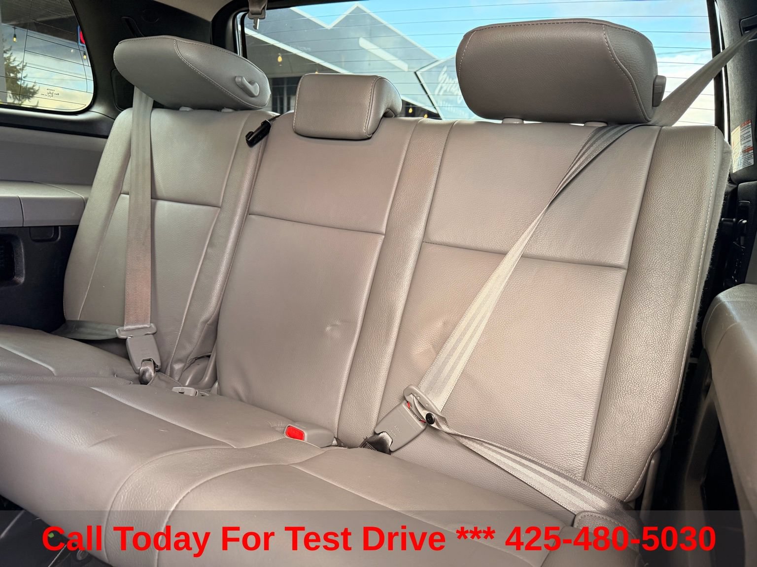 Used 2020 Toyota Sequoia Limited w/ Safety & Convenience Package AWD/4WD image 18