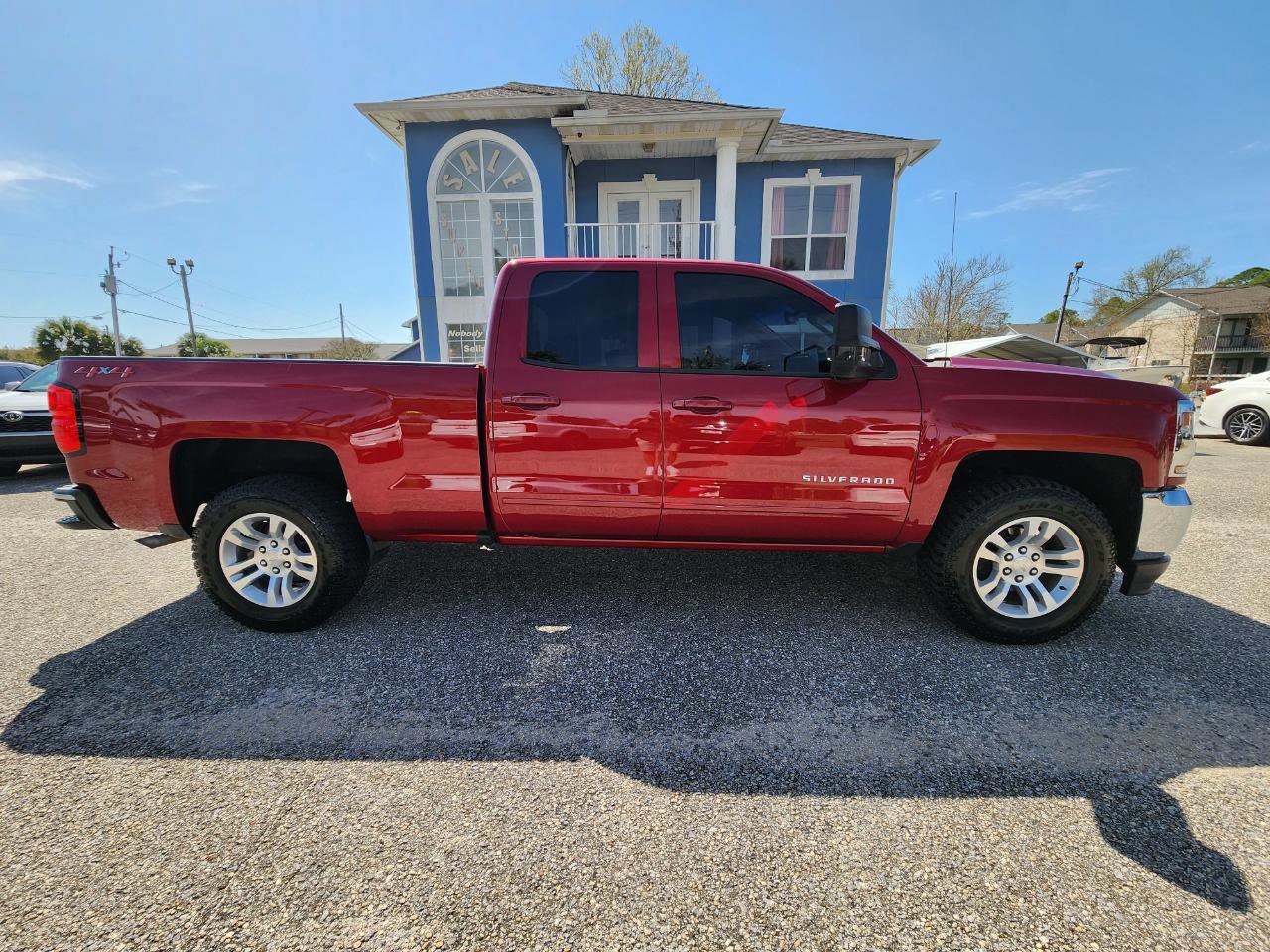 Used 2019 Chevrolet Silverado 1500 LT w/ All Star Edition image 6