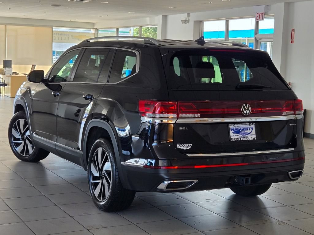 Used 2024 Volkswagen Atlas SEL AWD/4WD image 16