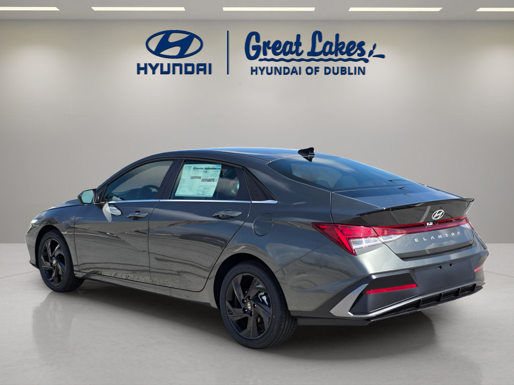 New 2026 Hyundai Elantra SEL Sport Premium FWD image 3