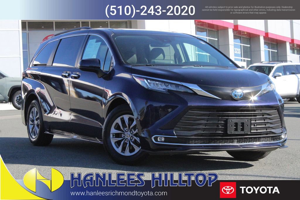 Certified 2023 Toyota Sienna XLE