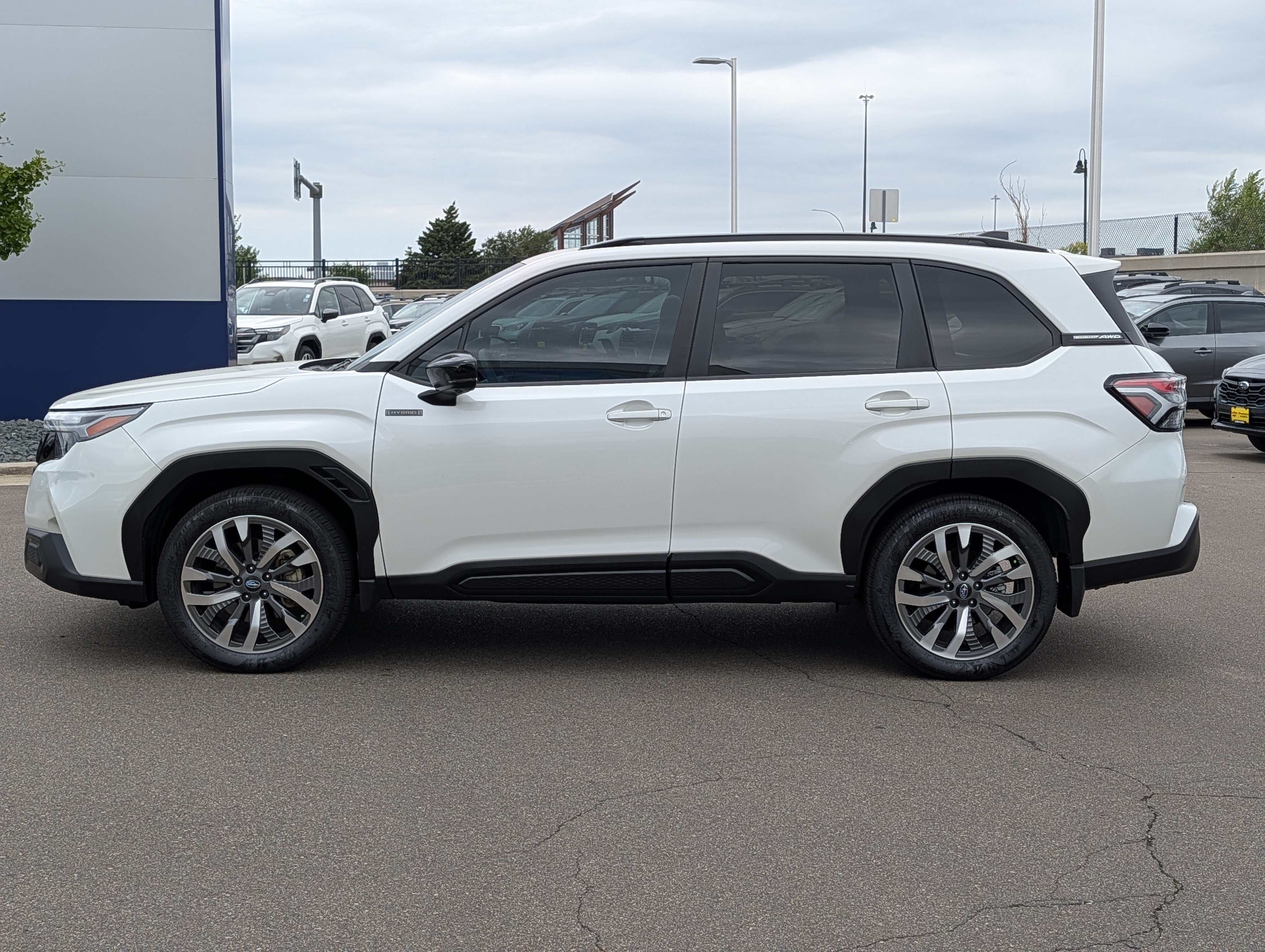 Used 2025 Subaru Forester Touring AWD/4WD image 4