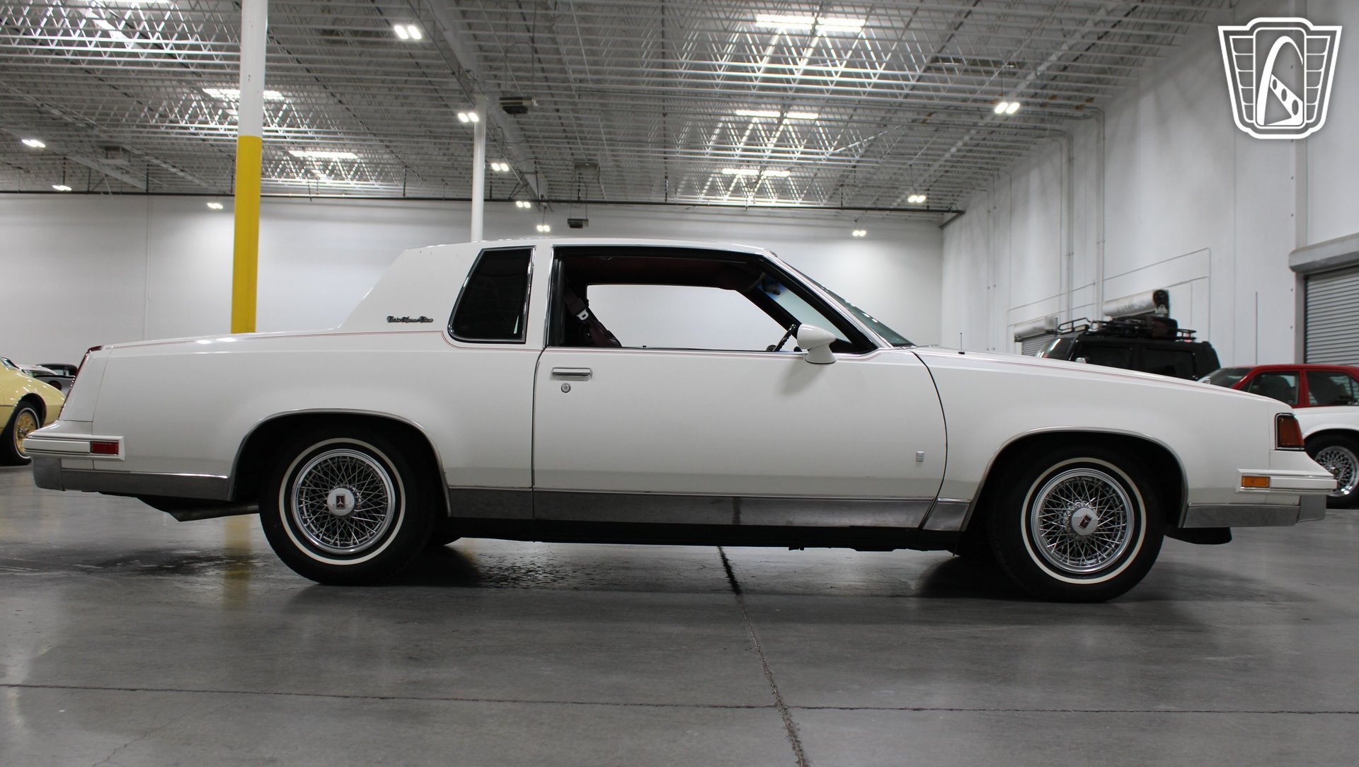 Used 1988 Oldsmobile Cutlass Supreme Classic Brougham RWD image 24