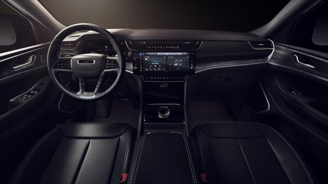 New 2026 Jeep Grand Cherokee Limited RWD image 6