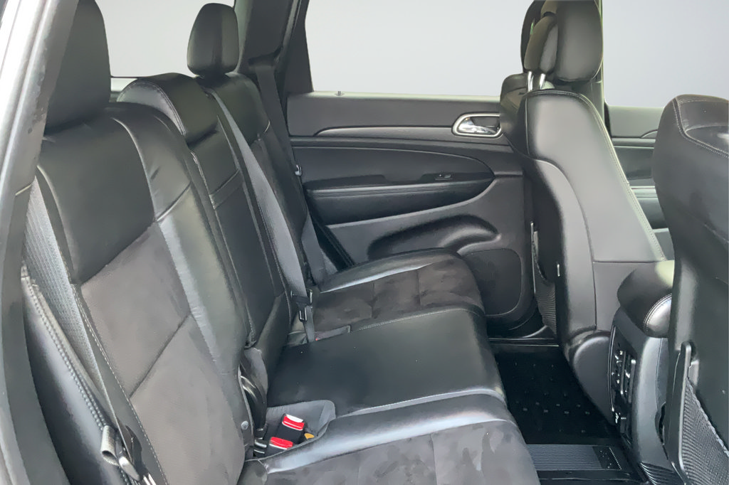 Used 2018 Jeep Grand Cherokee Altitude AWD/4WD image 27