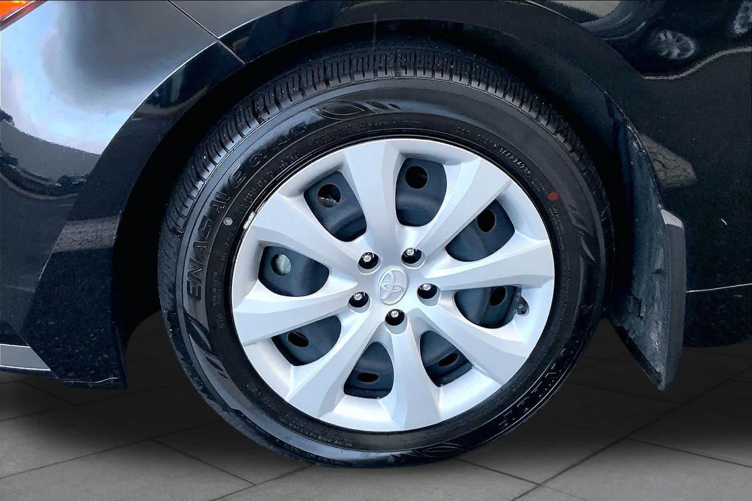 Certified 2023 Toyota Corolla LE FWD image 11