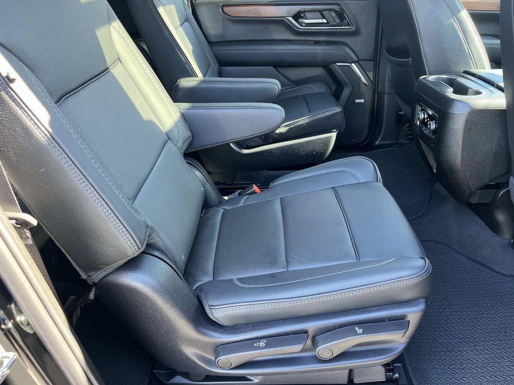 Certified 2025 GMC Yukon XL Denali w/ Sun & Power Step Package image 28