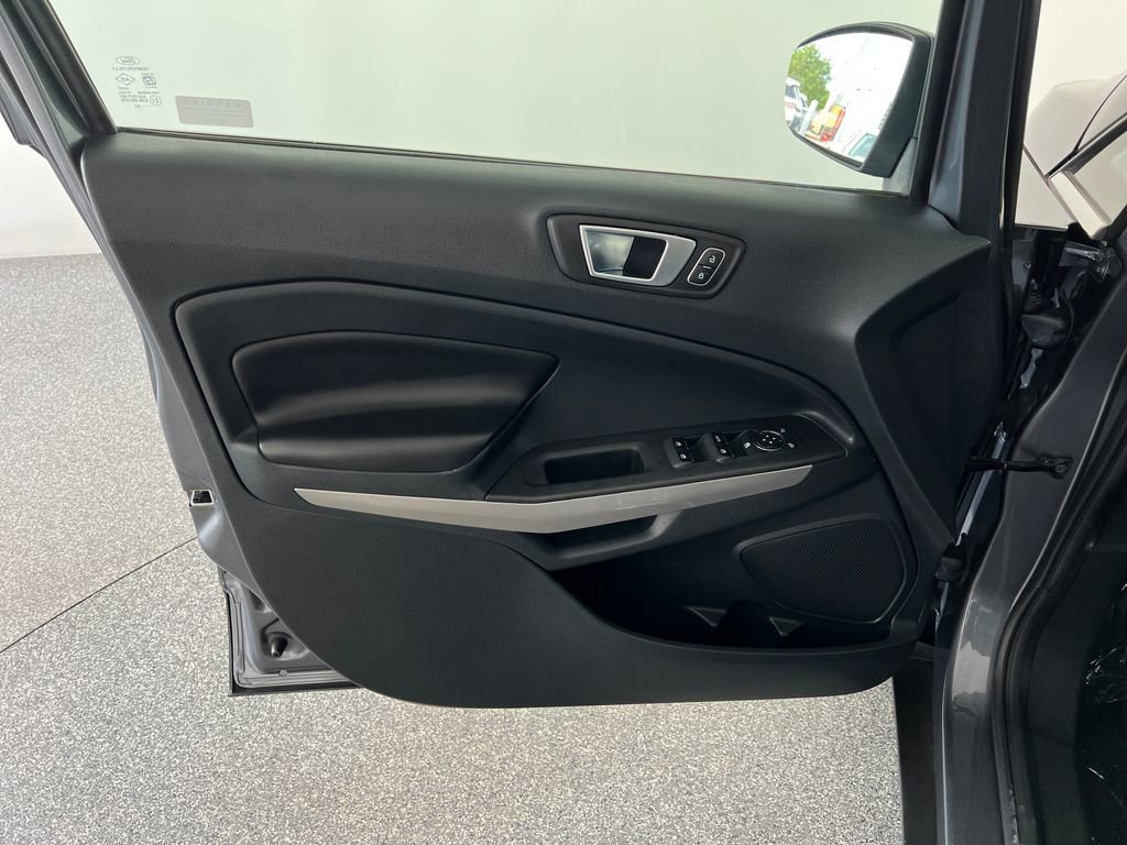Used 2019 Ford EcoSport Titanium image 12