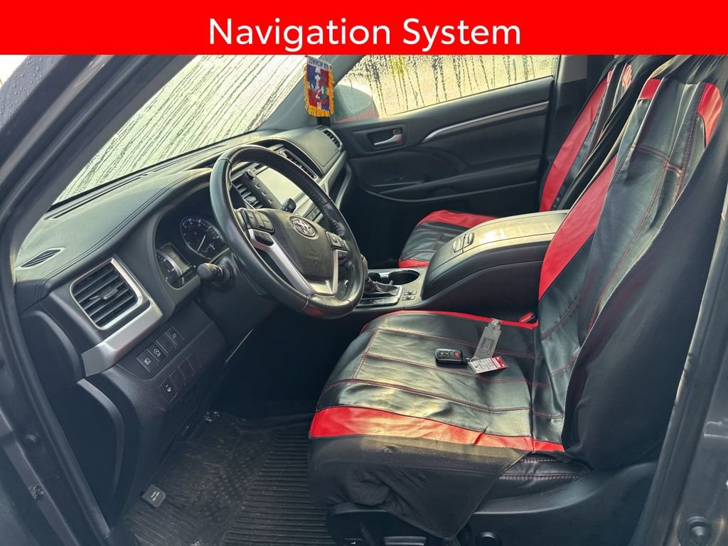Used 2019 Toyota Highlander SE AWD/4WD image 5