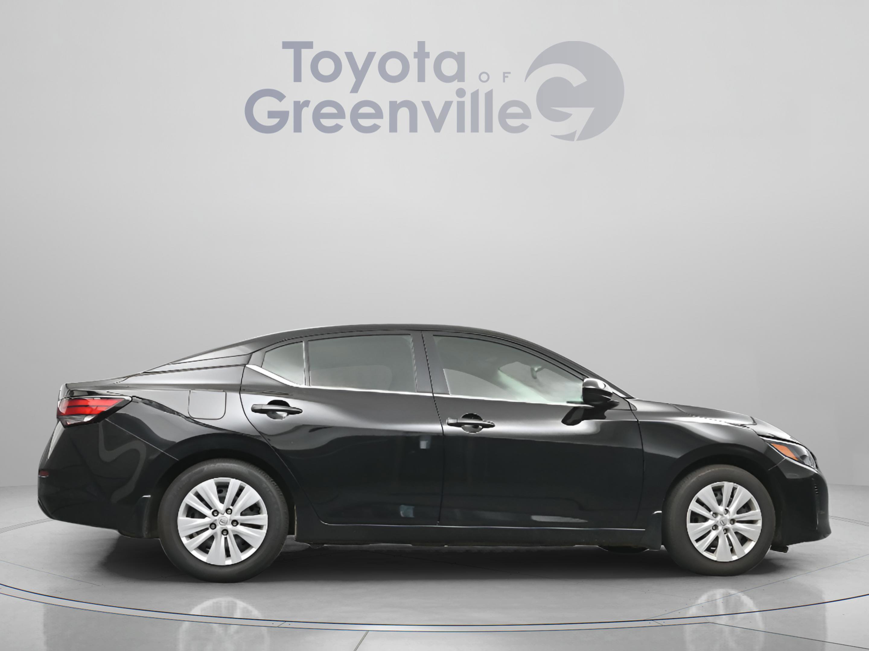 Used 2025 Nissan Sentra S FWD image 15