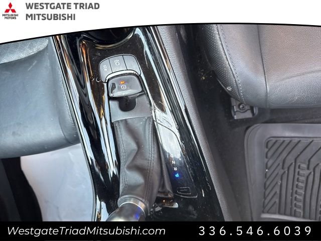 Used 2020 Toyota C-HR LE image 13