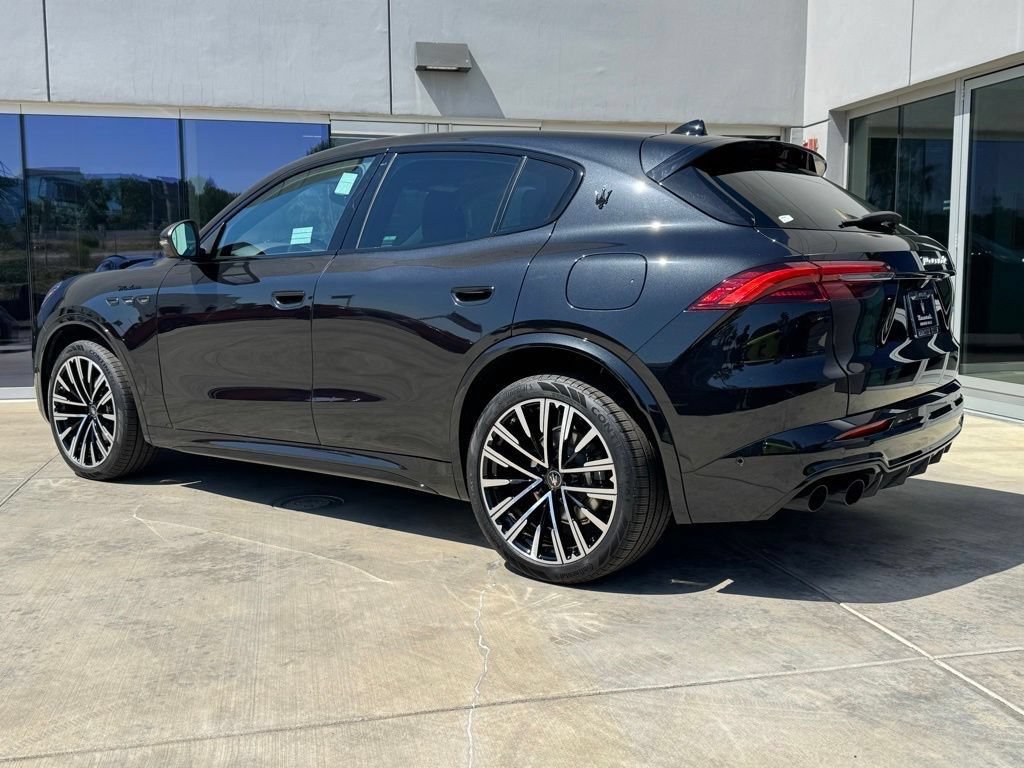 Used 2025 Maserati Grecale Modena AWD/4WD image 6