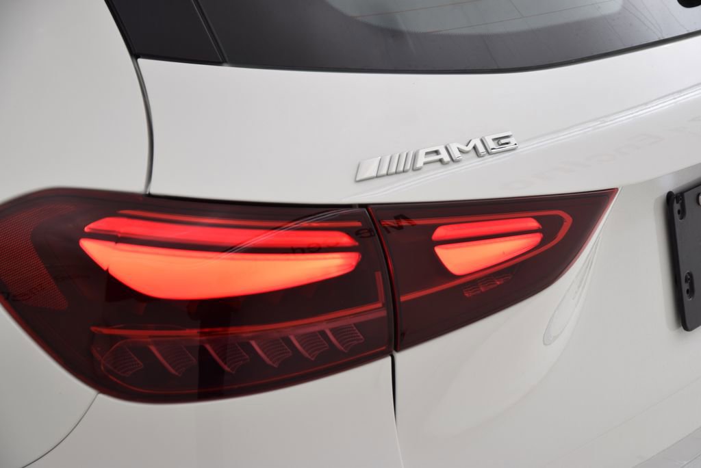 New 2026 Mercedes-Benz GLA 35 AMG 4MATIC image 13