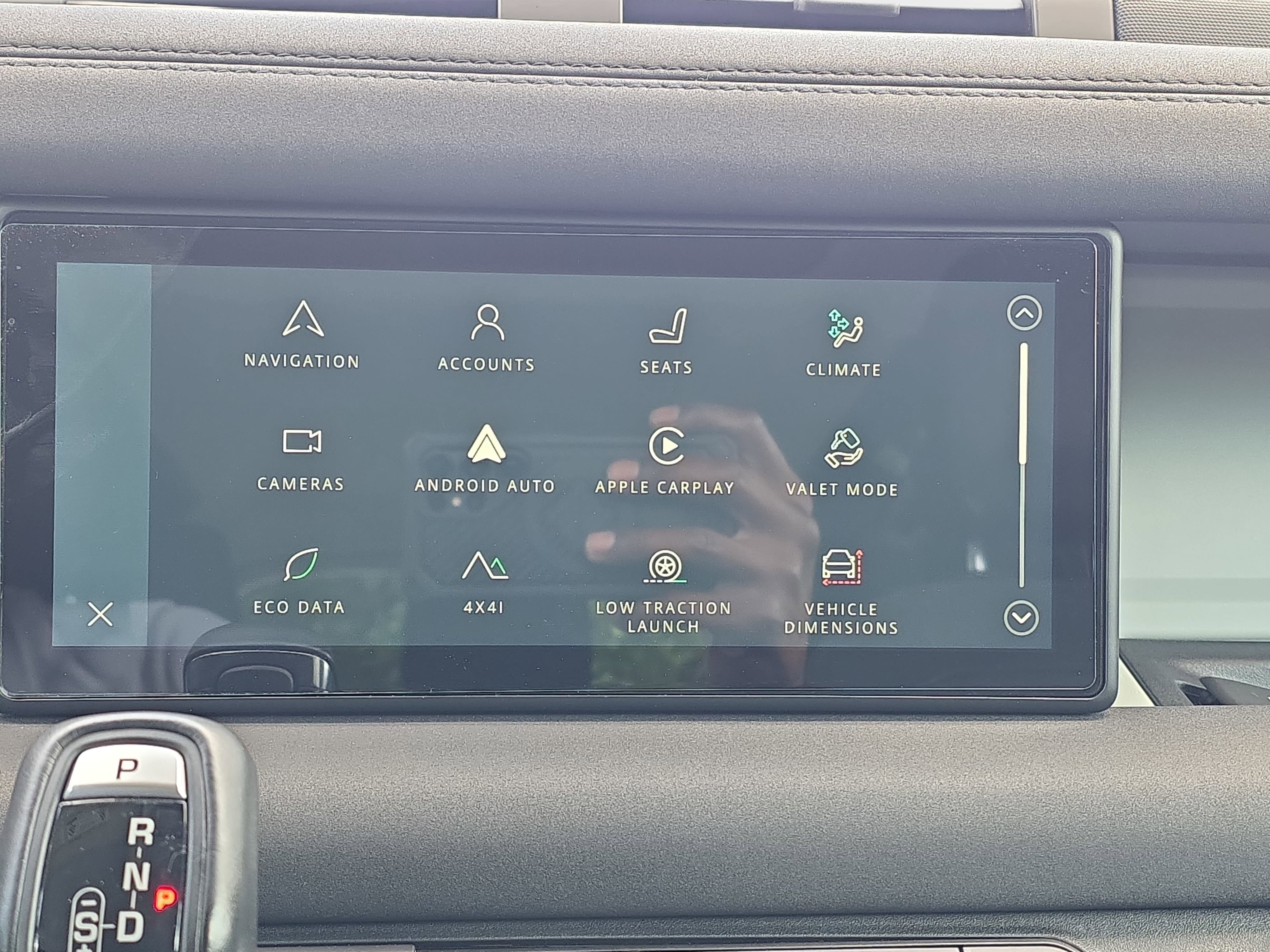Used 2020 Land Rover Defender 110 First Edition AWD/4WD image 23