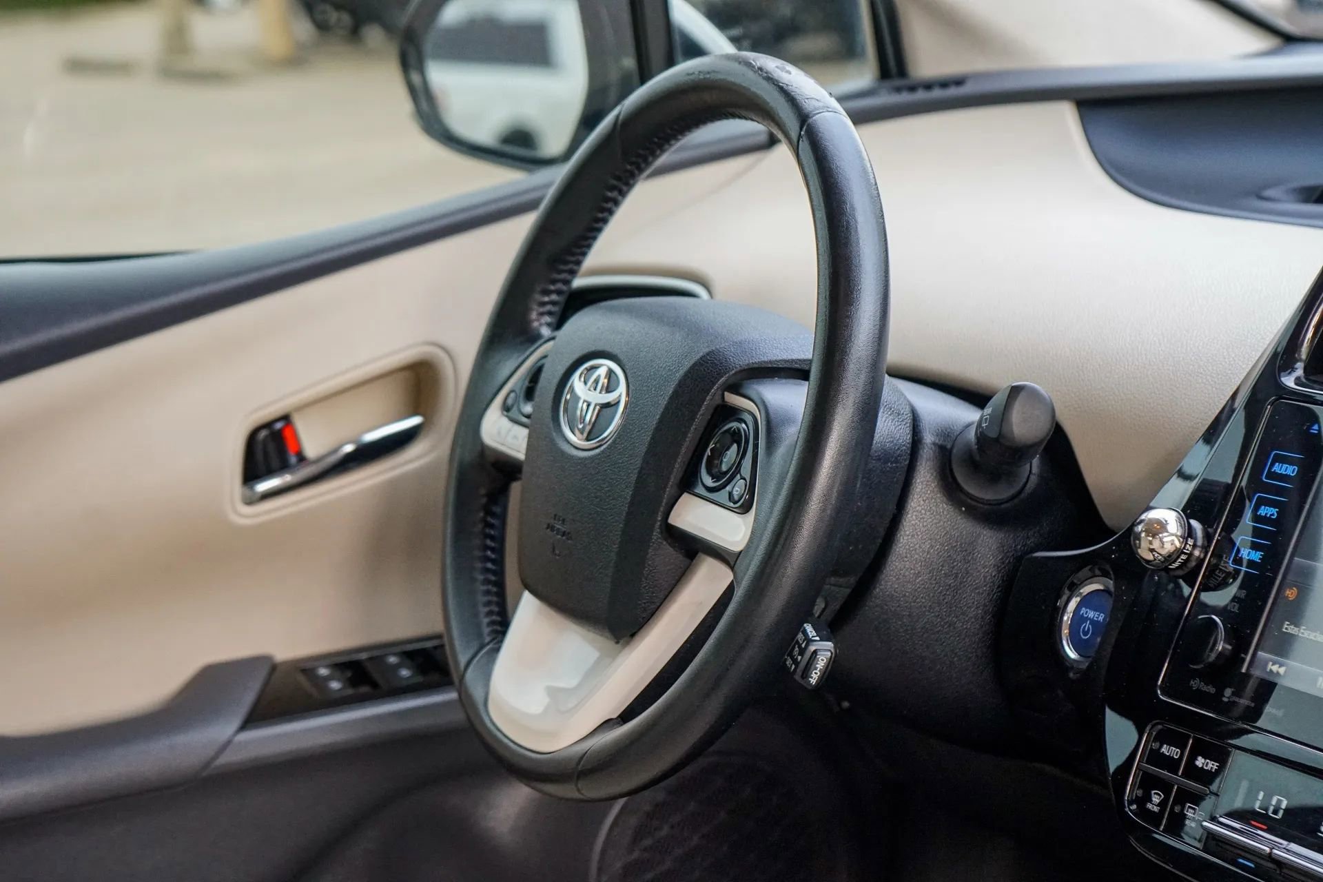 Used 2016 Toyota Prius Three FWD image 33