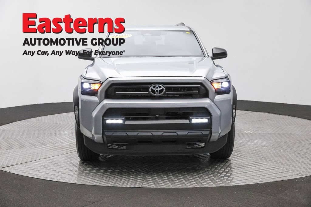 Used 2025 Toyota 4Runner SR5 AWD/4WD image 2