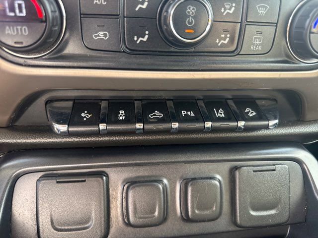 Used 2015 GMC Sierra 1500 Denali w/ Driver Alert Package image 26