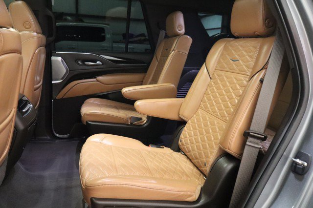 Used 2021 Cadillac Escalade Sport w/ Driver Assist Tech Package AWD/4WD image 10