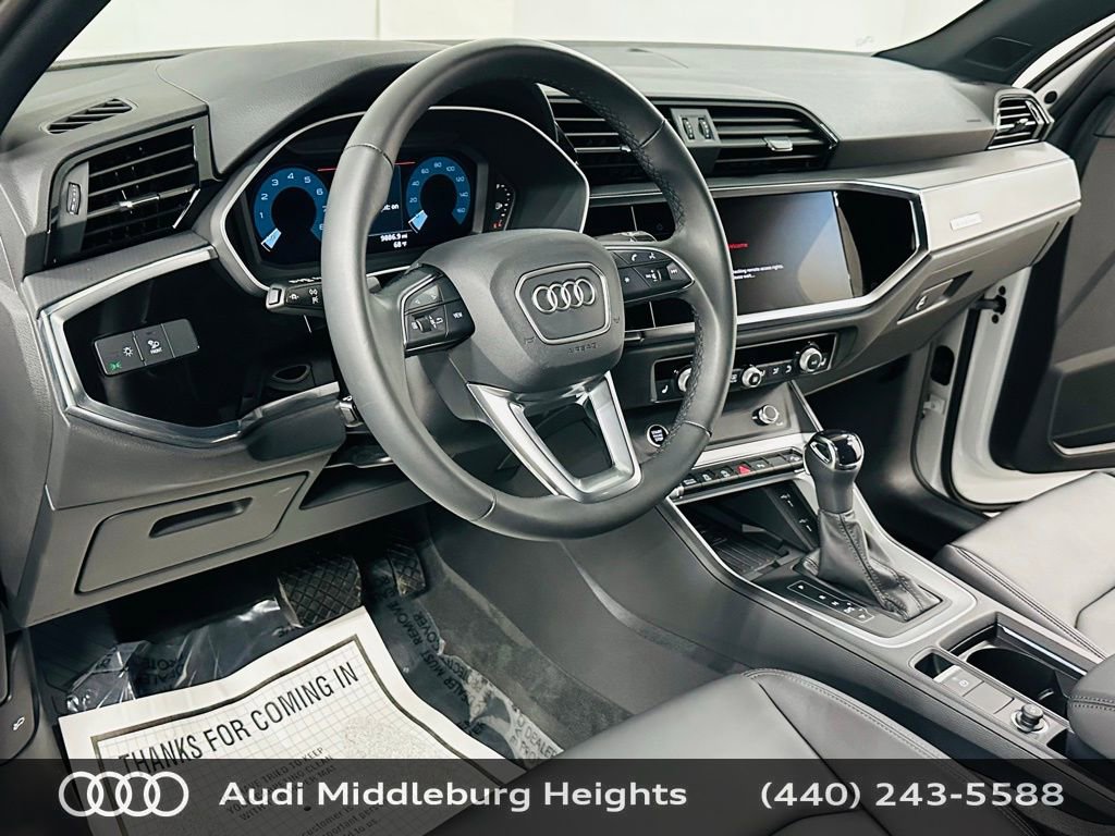 Certified 2025 Audi Q3 2.0T Premium w/ Convenience Package image 14