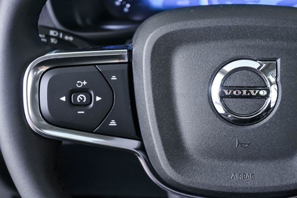 New 2026 Volvo XC40 B5 Plus w/ Protection Package Premier AWD/4WD image 9