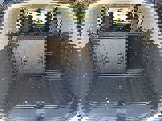 Used 2025 Nissan Pathfinder Platinum w/ Cargo Package image 7