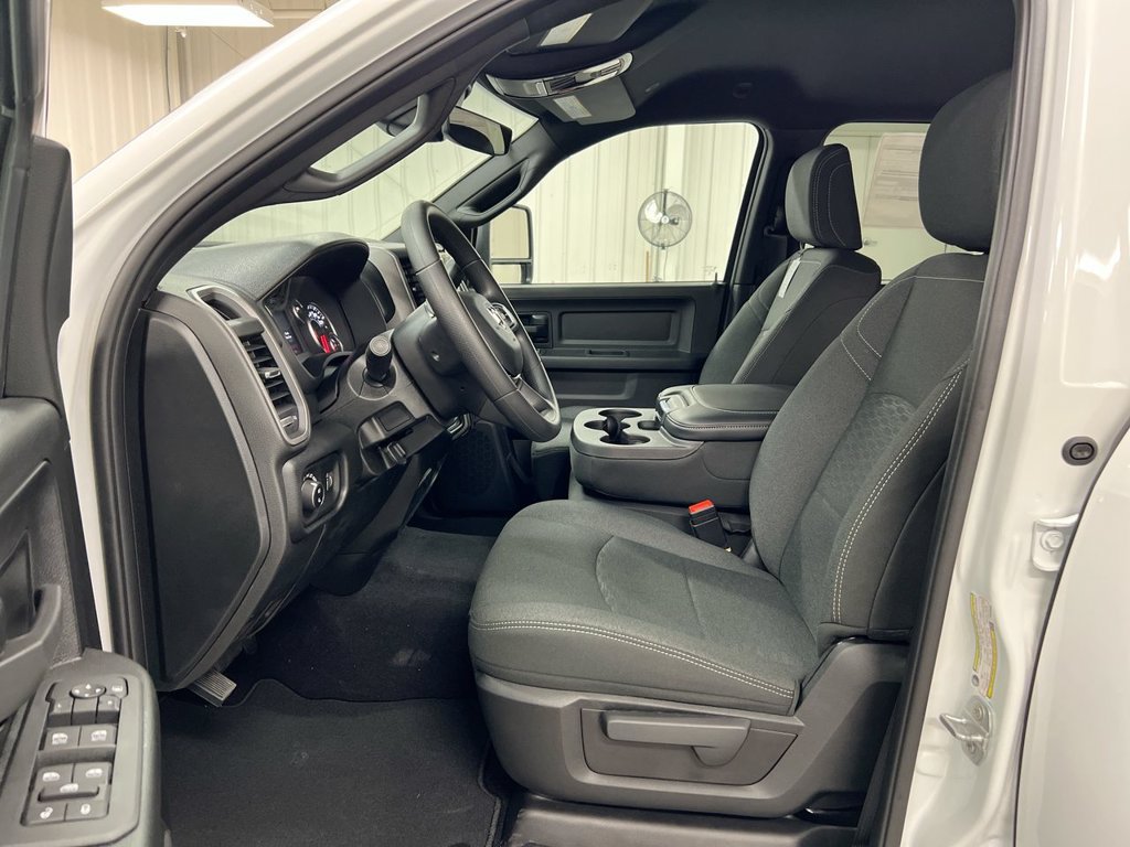 New 2027 RAM 3500 Tradesman AWD/4WD image 15