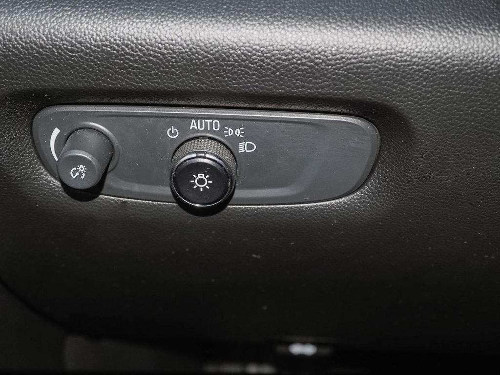 Certified 2023 Chevrolet Traverse LT image 27