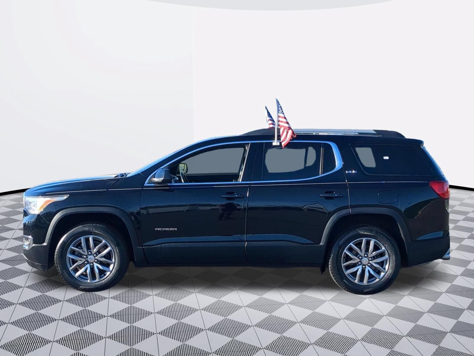 Certified 2019 GMC Acadia SLE w/ Driver Alert Package I FWD image 4