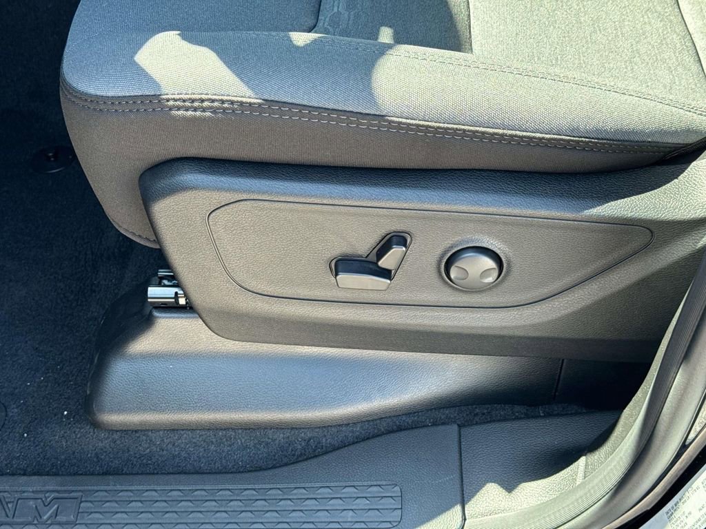 New 2025 RAM 1500 Big Horn image 14