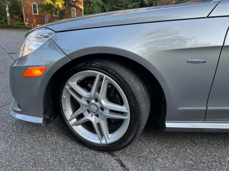 Used 2012 Mercedes-Benz E 350 Sedan image 3