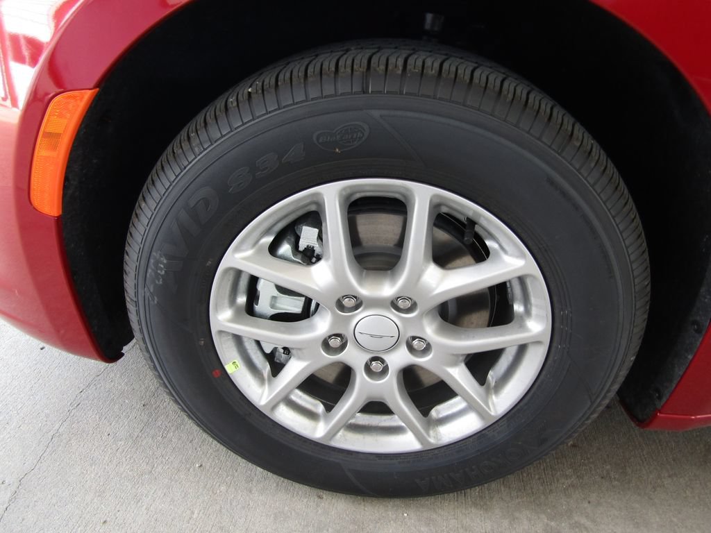 New 2027 Chrysler Pacifica Select FWD image 29