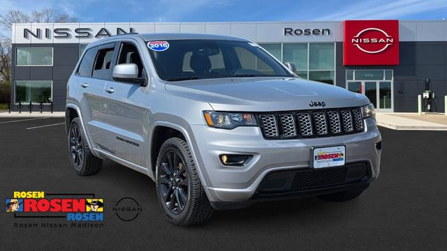 Used 2017 Jeep Grand Cherokee Altitude