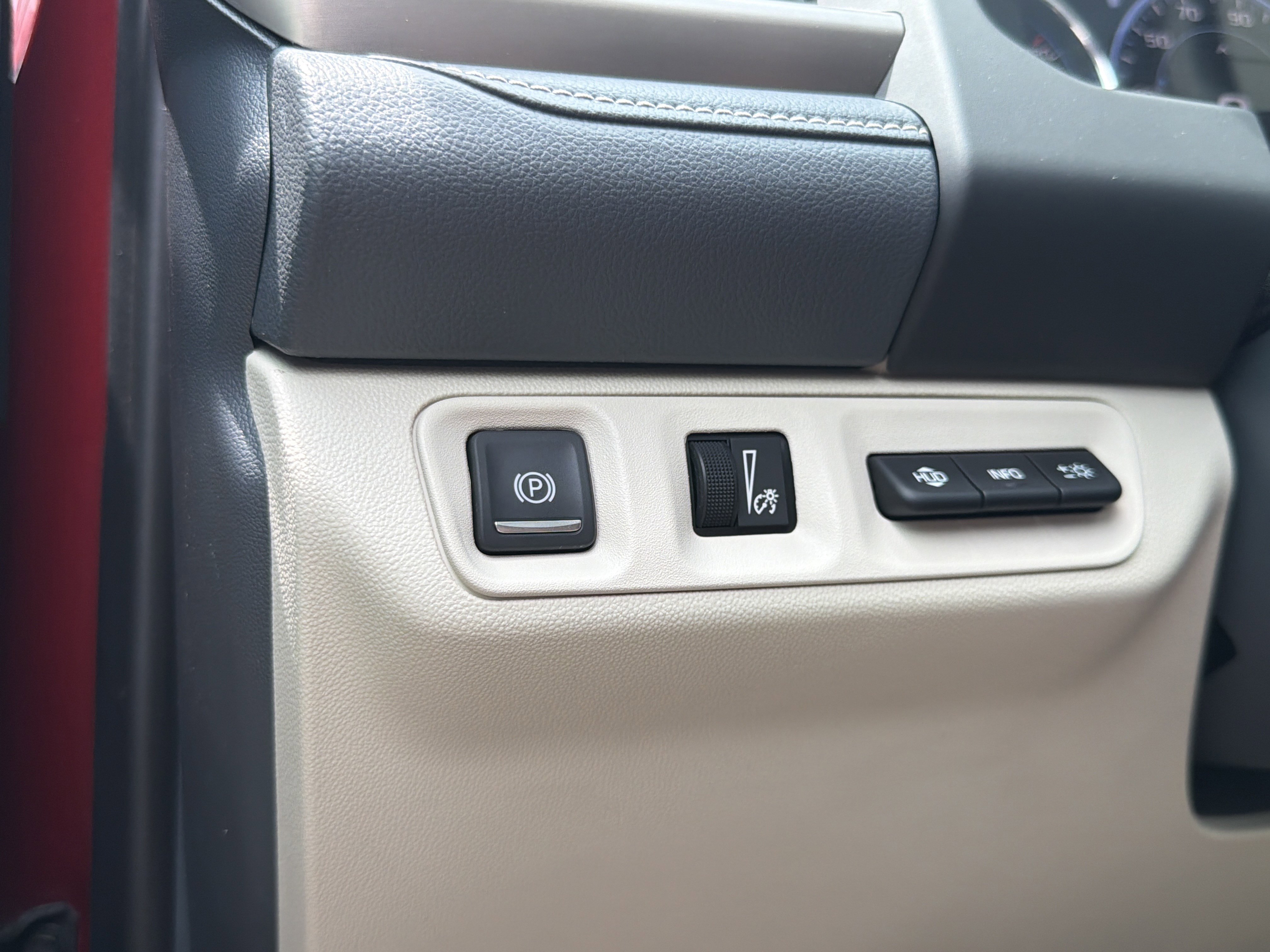 Certified 2022 GMC Acadia Denali w/ Denali Ultimate Package FWD image 34