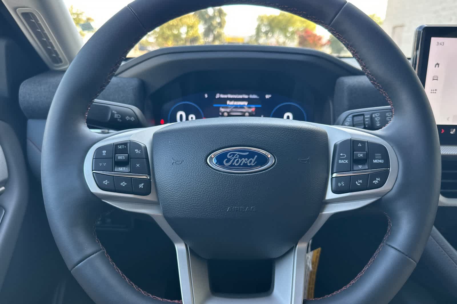 New 2026 Ford Explorer Active w/ Active Comfort Package RWD image 25
