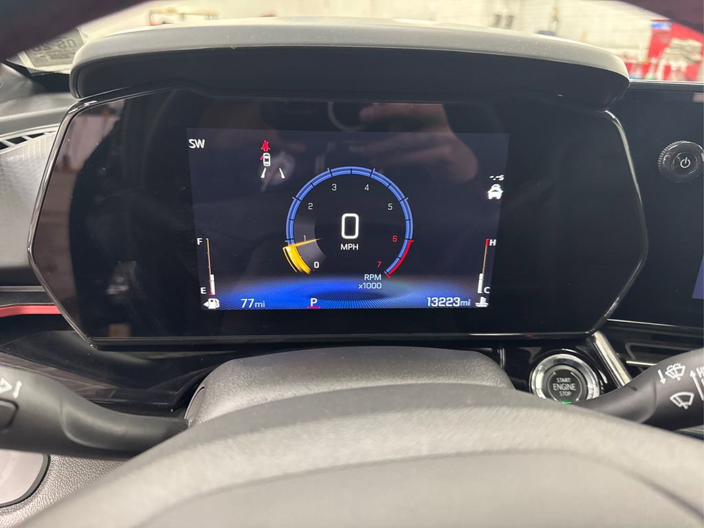 Used 2025 Chevrolet Trax RS image 21